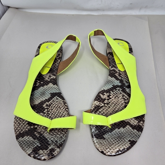 Jeffrey Campbell Womens Sandels Sz 8 Flats Sling Back Thong Toe Bright Yellow - Picture 2 of 12